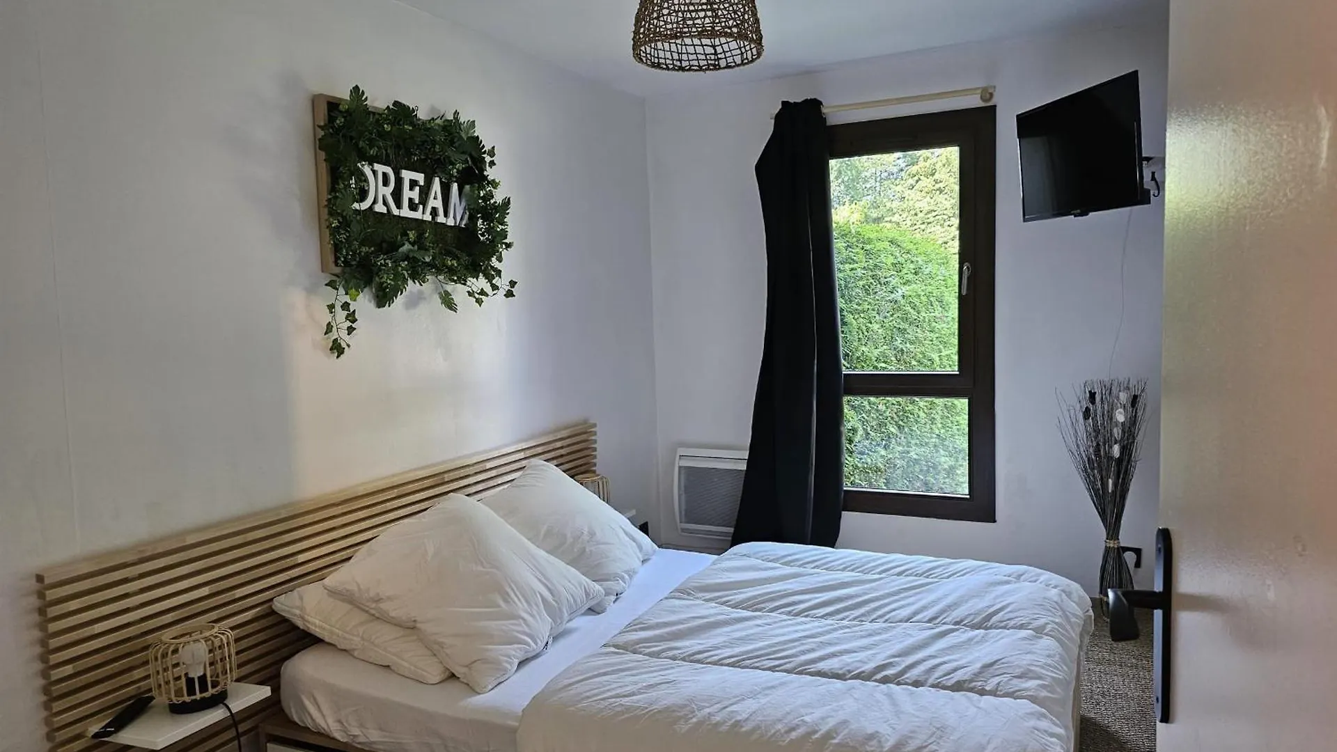 Nice Spacious Nest In Annecy Apartment